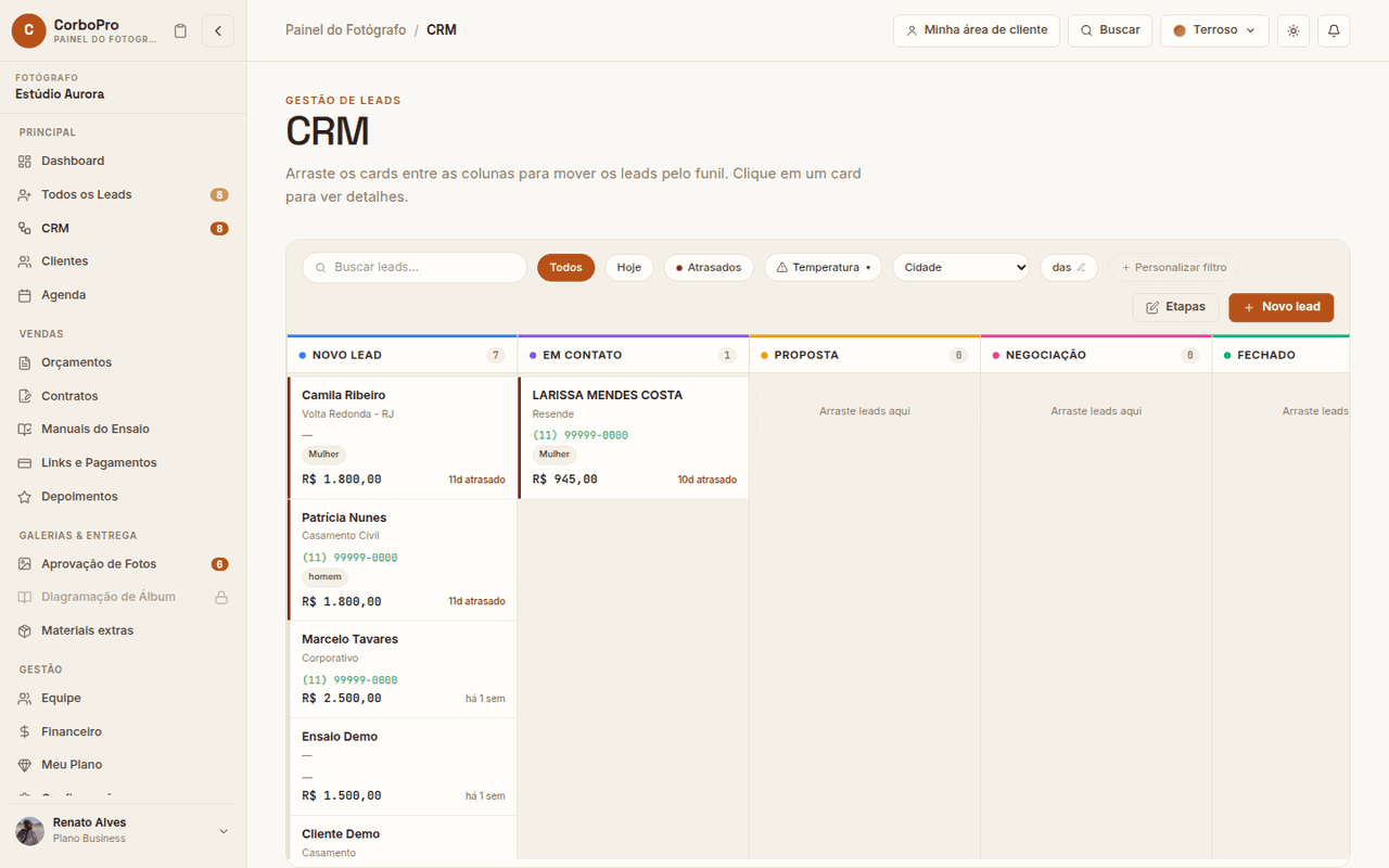 Tela do CRM — kanban de leads do CorboPro